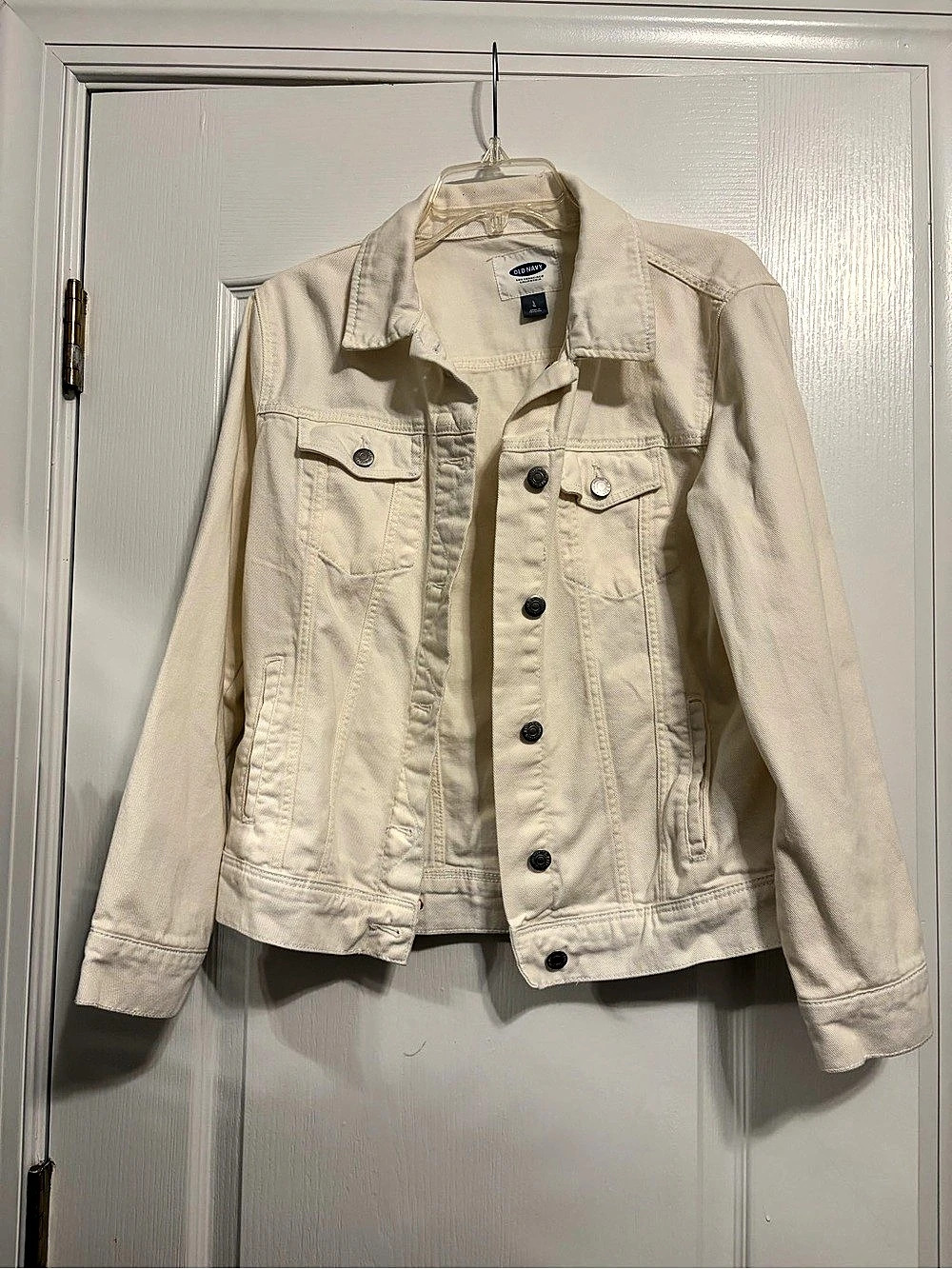 Old Navy Classic White Jean Jacket in Cream Size Large